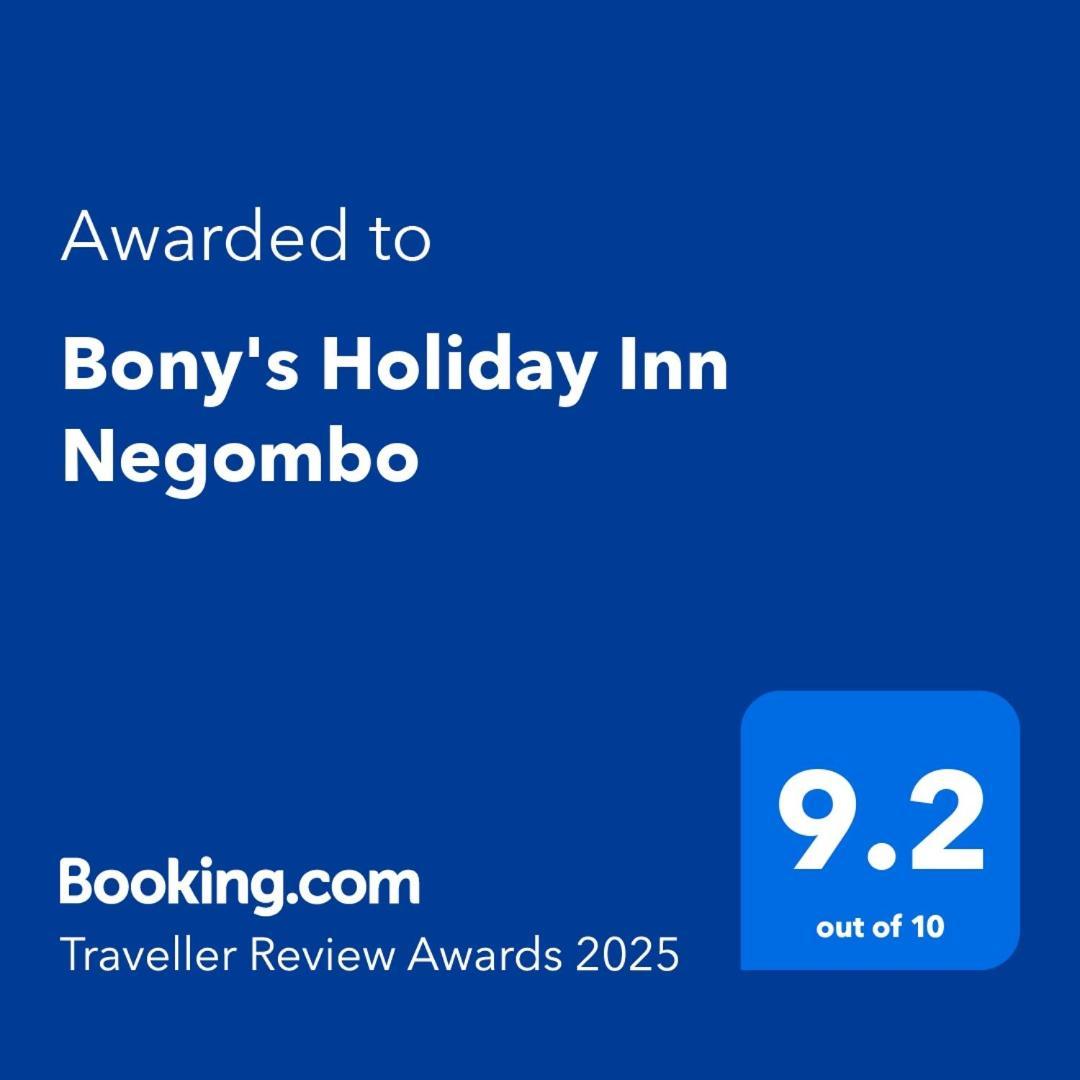 Bony'S Holiday Inn נגומבו מראה חיצוני תמונה